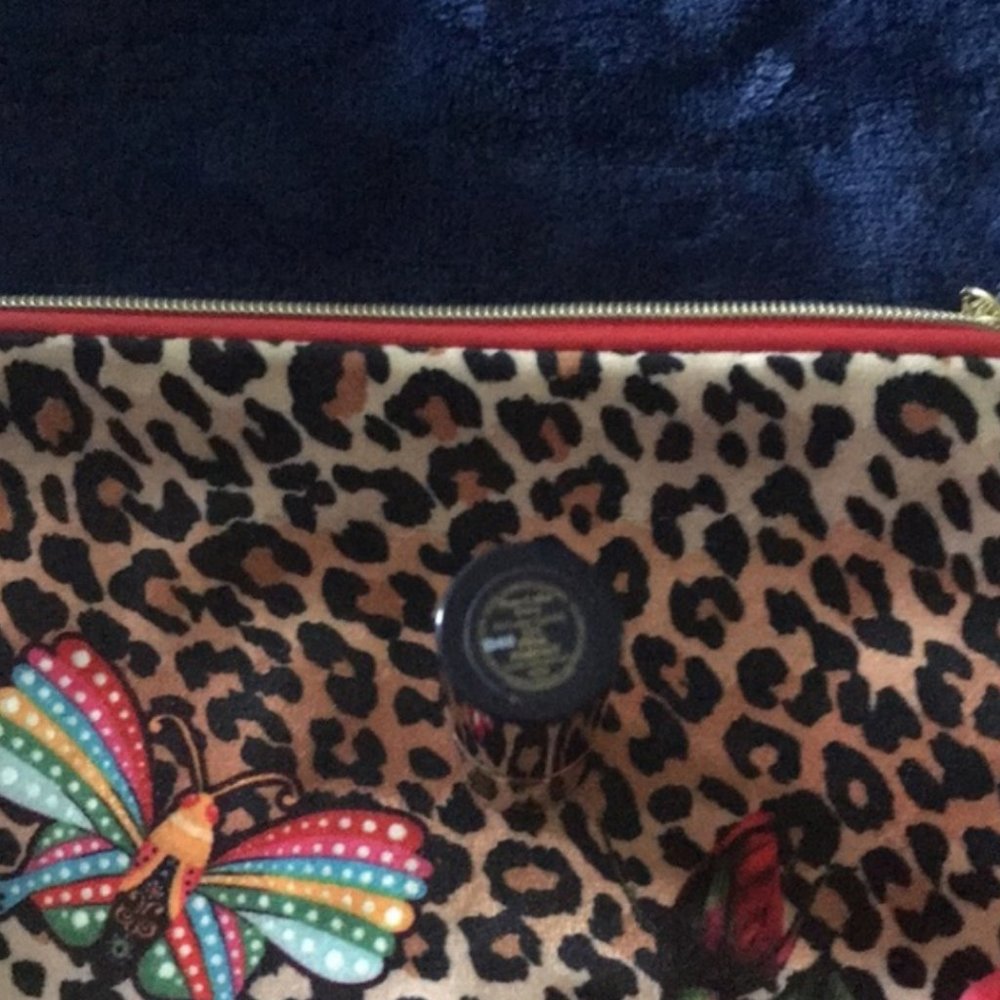 Shipping - Picture 2 of 3